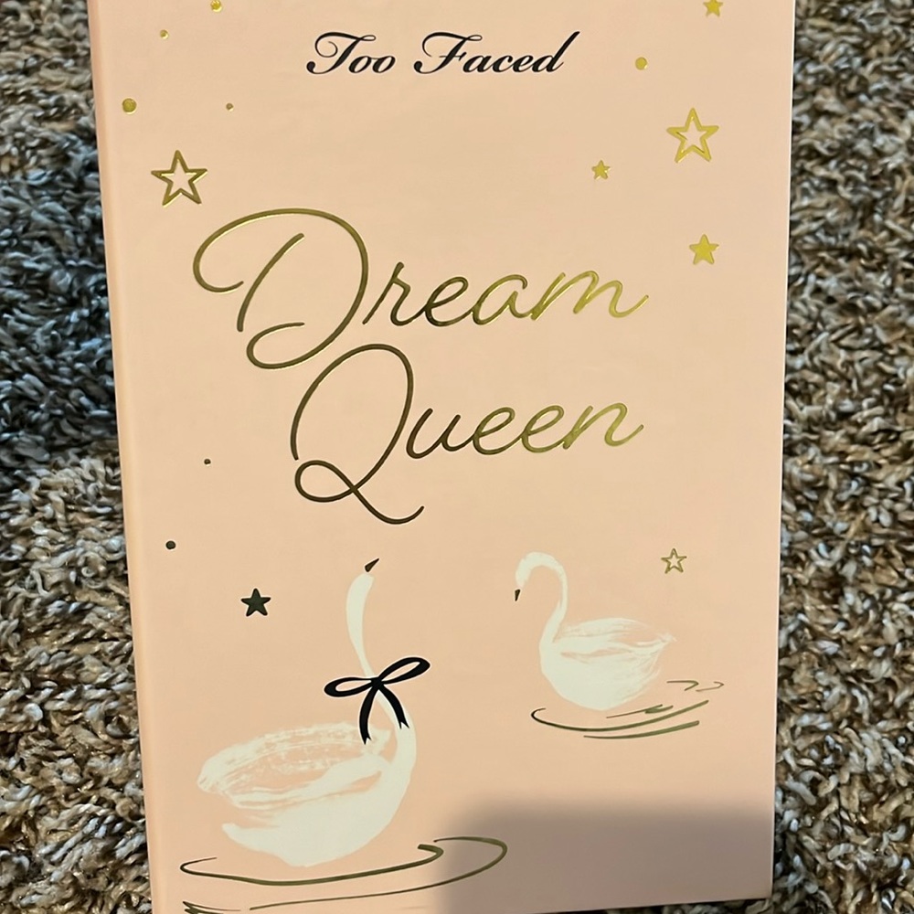 Too Faced Dream Queen Palette